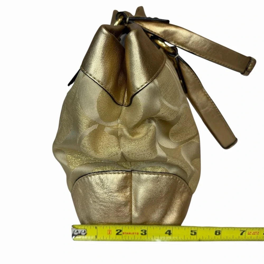 Authentic Vintage Coach Signature Tote Bag No. G0993-14433‎ Gold Leather Y2K 00s